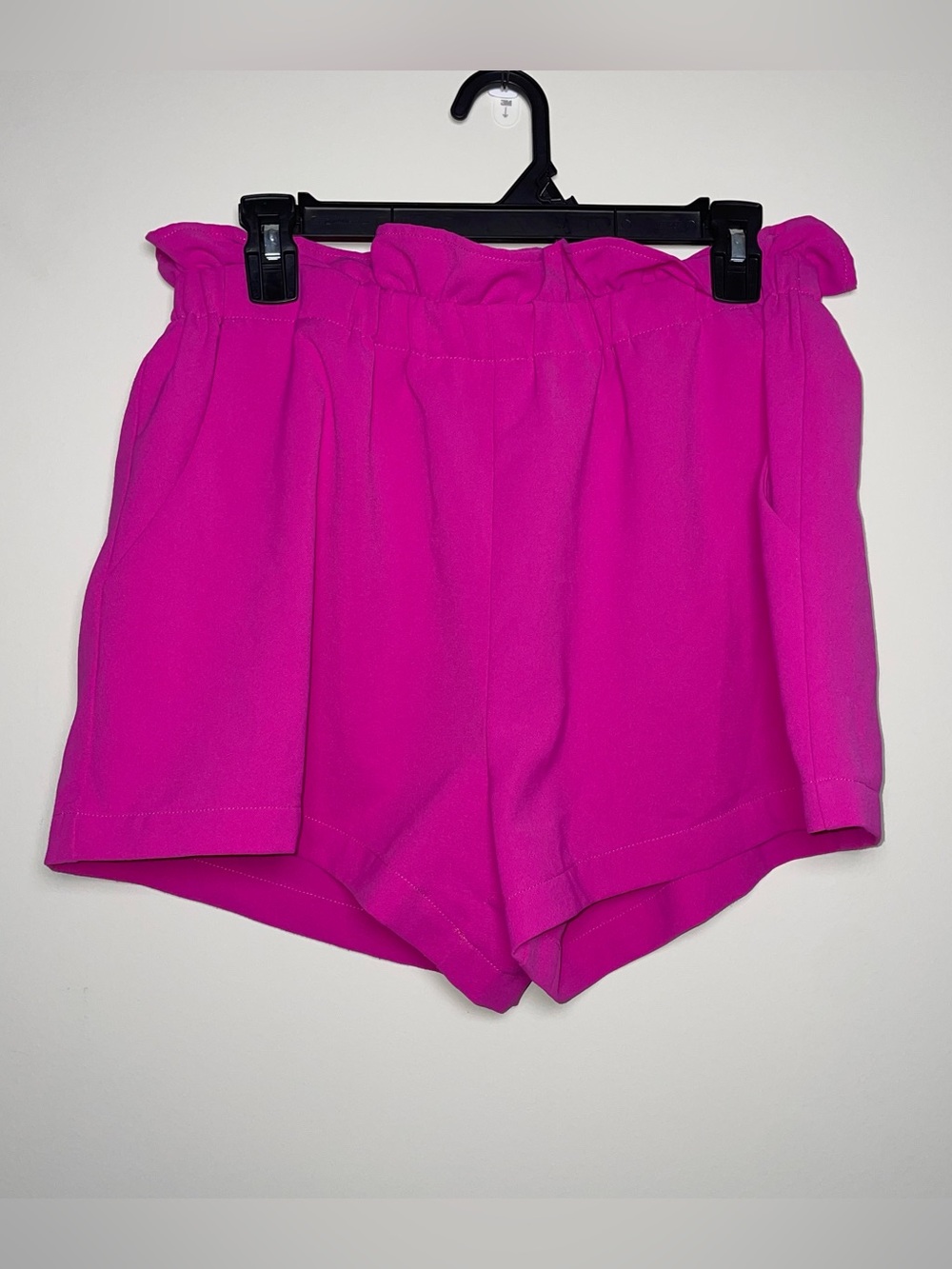 Social House L Hot Pink Top Ruffle Hem Elastic Waist Shorts With Pockets